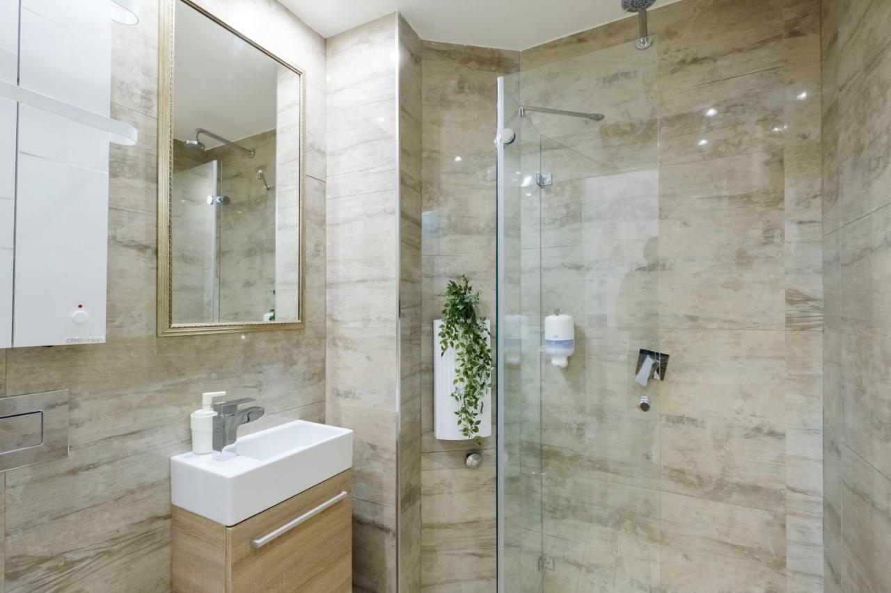 Central Business Apartments Exclusive Белград Экстерьер фото